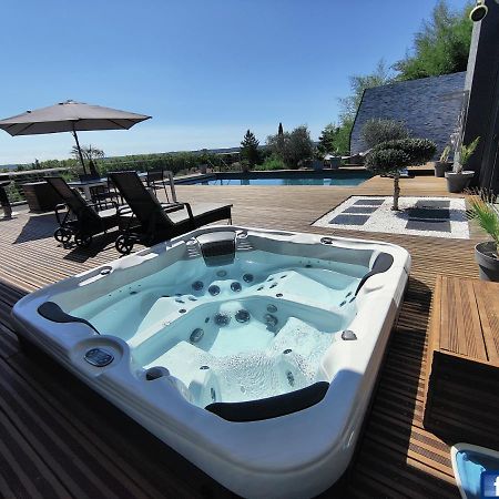 Piscine Chauffee Et Spa Jacuzzi Privatif Terrasse Sans Vis A Vis ,,,Sky House Agen,,, ภายนอก รูปภาพ